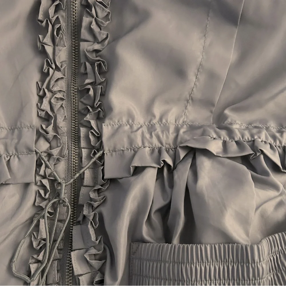 Very Moda Lightweight Jacket with Ruffle Detail - Picture 3 of 4